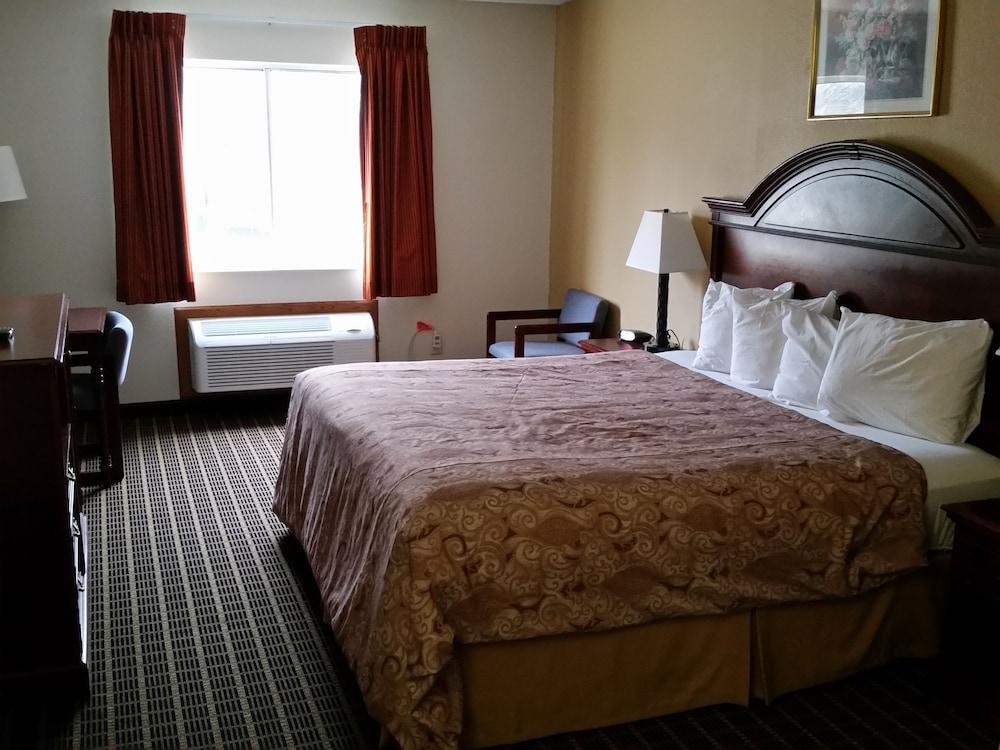 Rodeway Inn Cedar Rapids Esterno foto