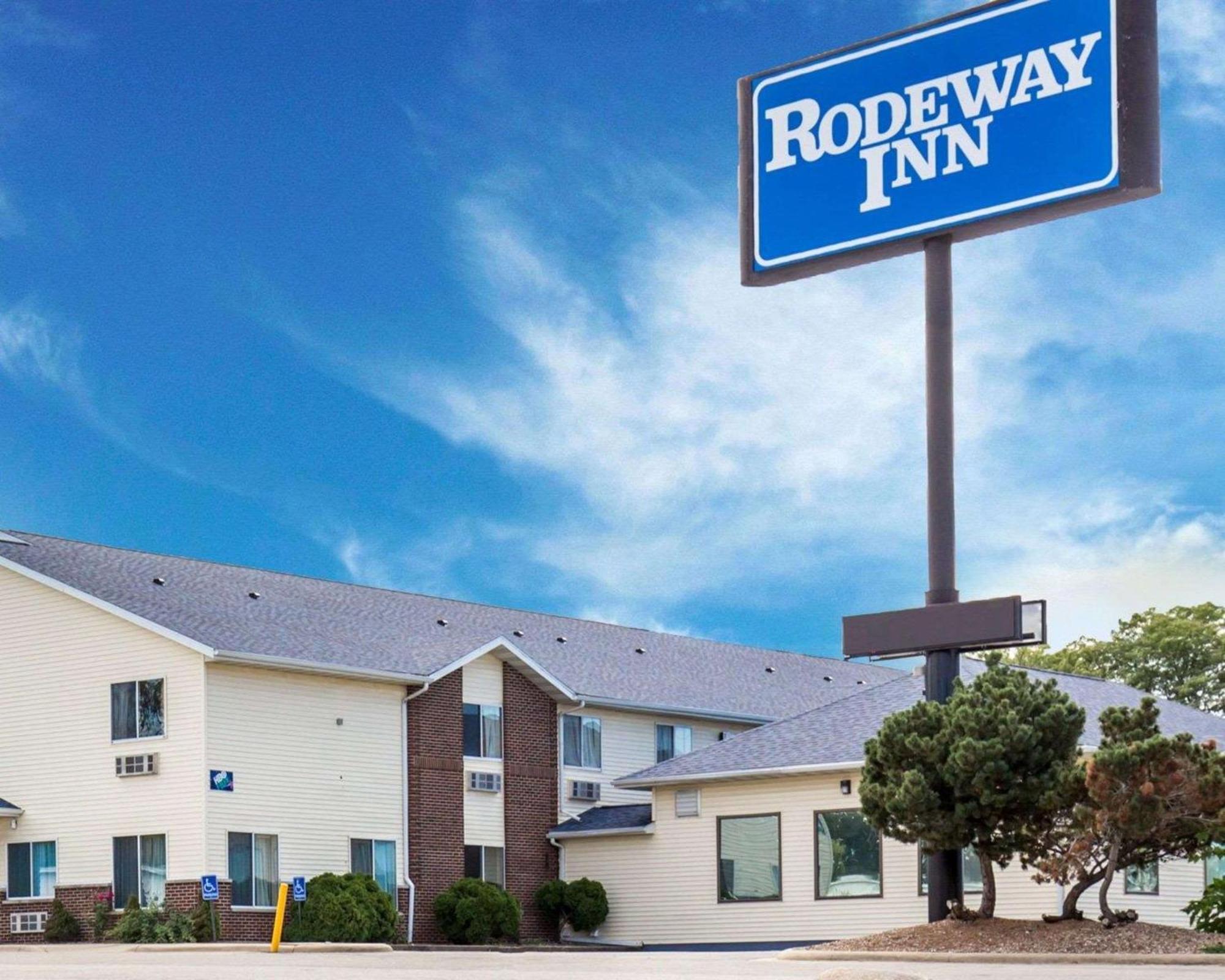 Rodeway Inn Cedar Rapids Esterno foto