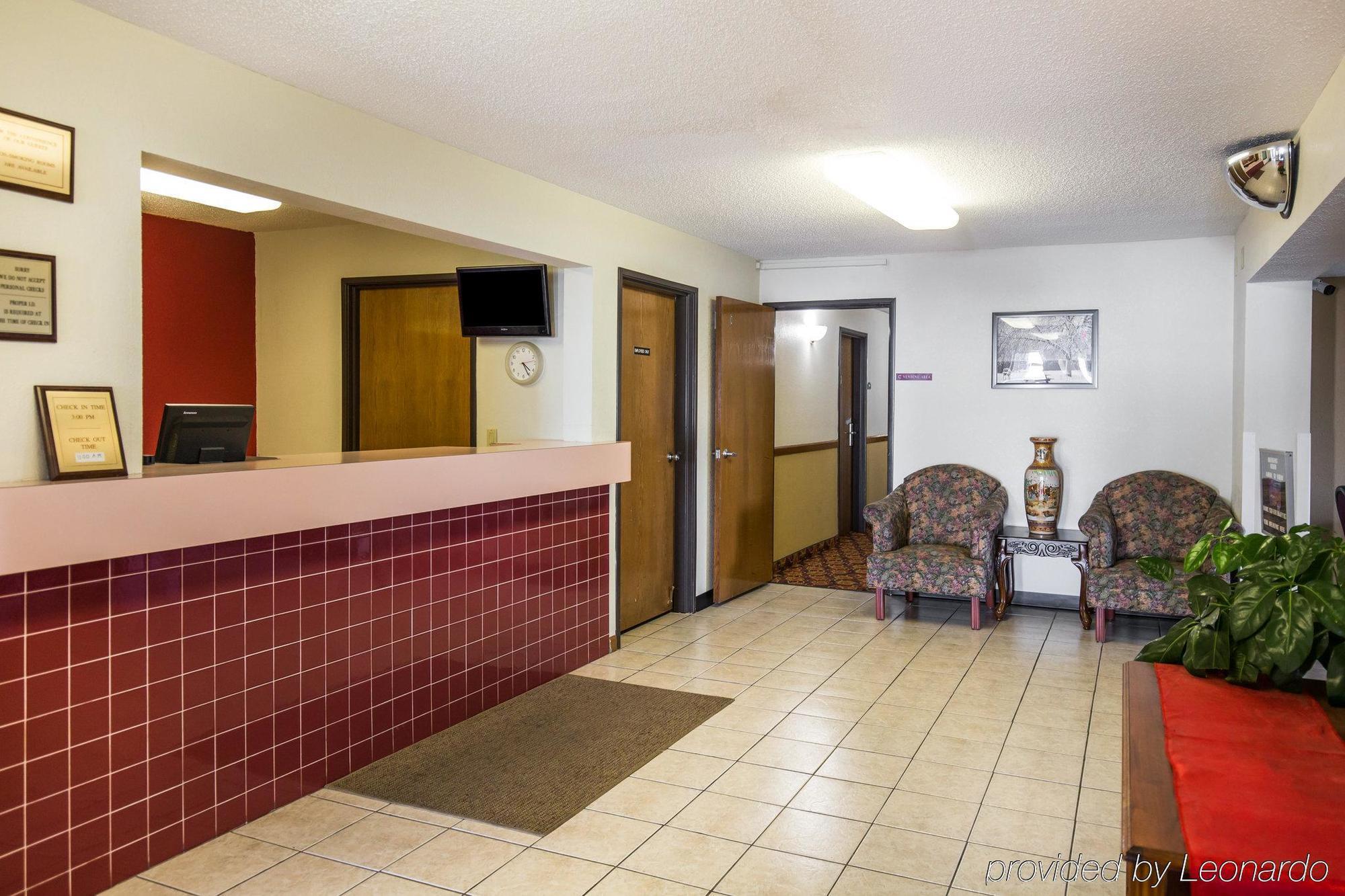 Rodeway Inn Cedar Rapids Esterno foto